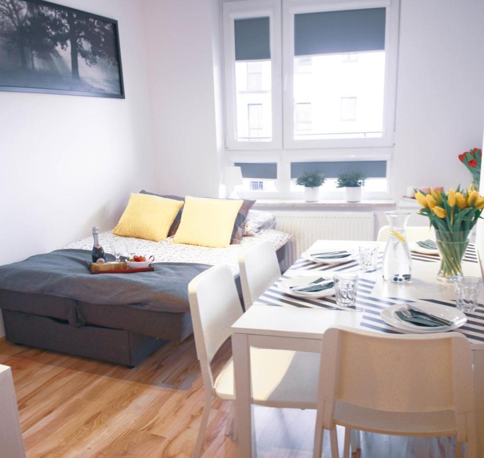 Appartamento Project Comfort Apartament Potrzebna 55/29 Warszawa Esterno foto